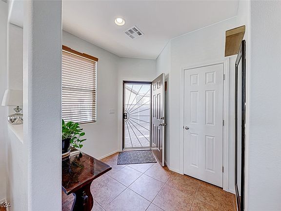 4th image of 1077 Cactus Rock St