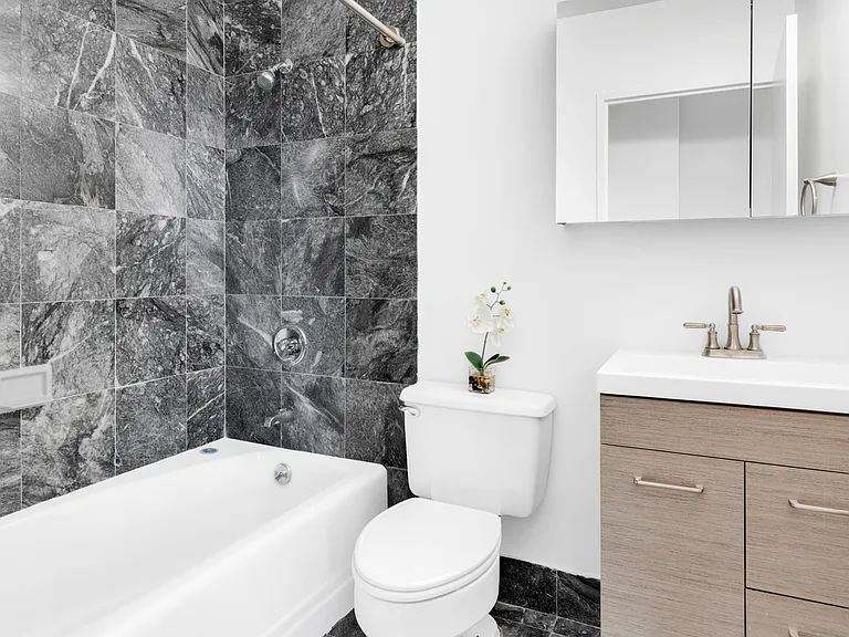 280 Park Ave S #26M — Photo 5