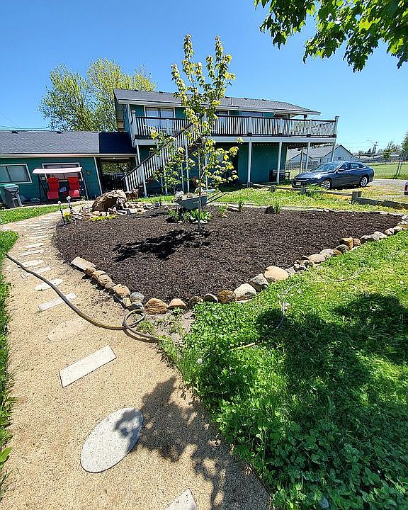 2nd image of 2125 Springbrook Rd