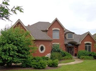 9022 Crooked Bnd, Saint John, IN 46373