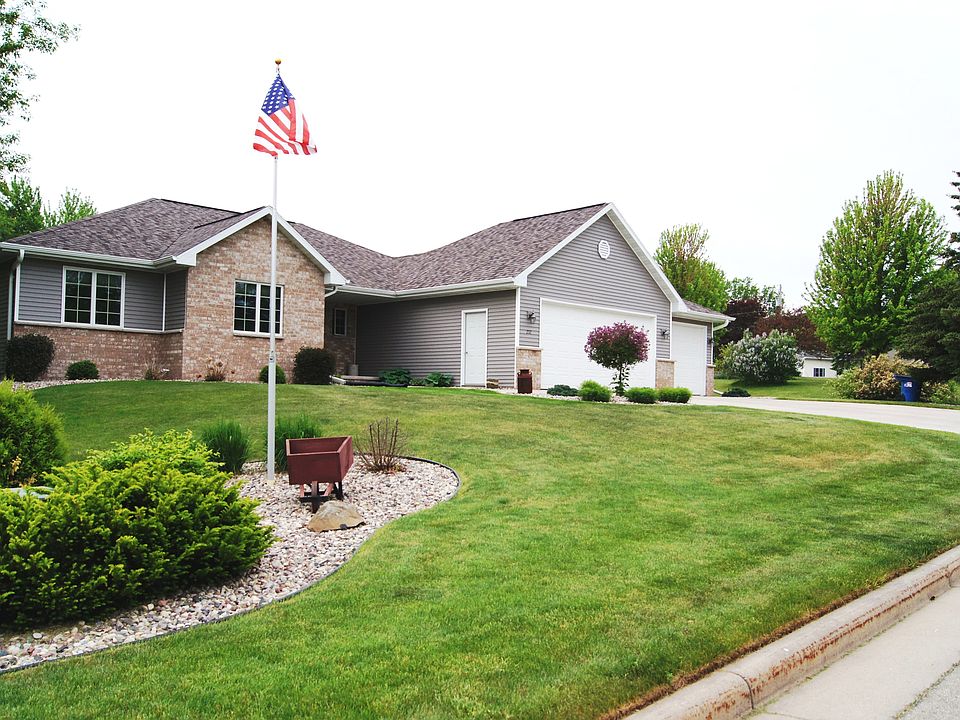 1st image of 232 Brookwood Dr