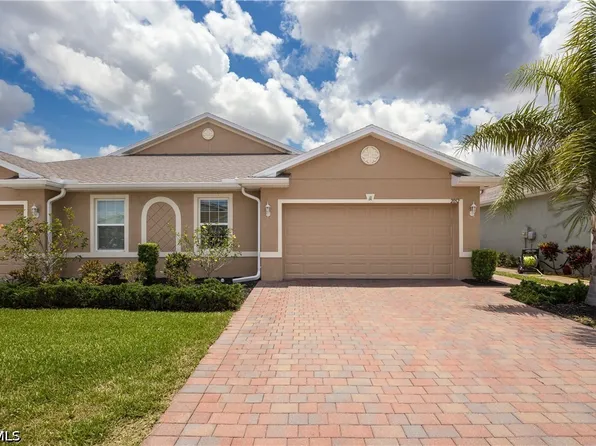 2052 Pigeon Plum Way, North Fort Myers, FL 33917