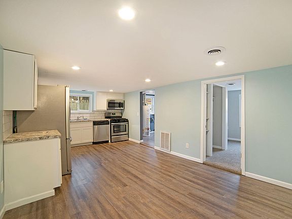 4th image of 204 58th St SE