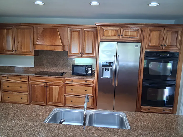 385 Steadman Rd — Photo 9