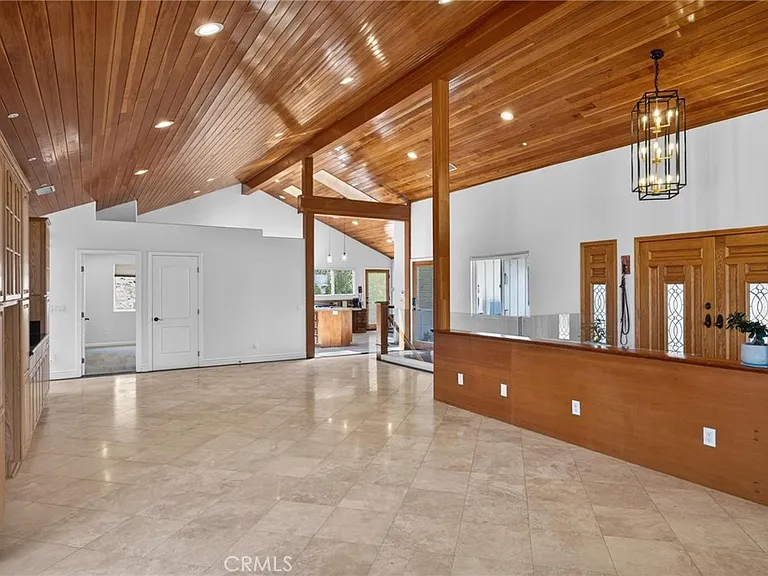 58 Eastfield Dr — Photo 7