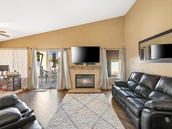 5th image of 69228 Cascades Ct