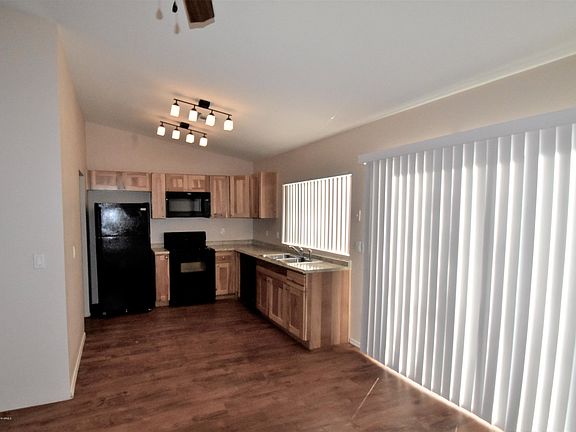 3rd image of 4614 N 75th Dr