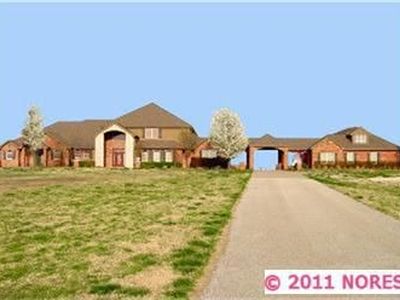 10707 N Memorial Dr E, Owasso, OK, 74055