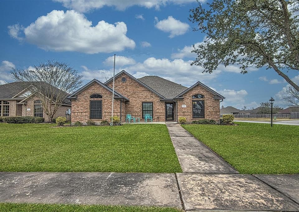 1st image of 100 Warbler Ct