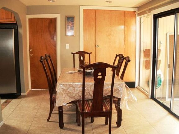 4th image of 1665 Wellesley Ave