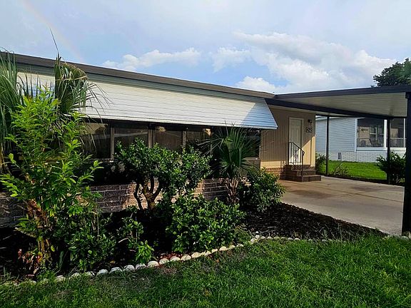 4th image of 425 E Palm Valley Dr #209