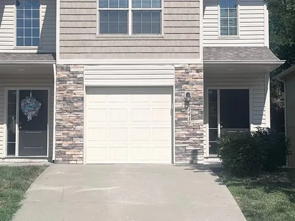 1417 NE Mary Ct, Grain Valley, MO 64029