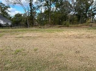 2056 Silver Point Dr, Shreveport, LA 71106