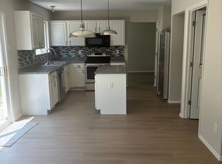 1041 Franko Dr, O'Fallon, MO 63366