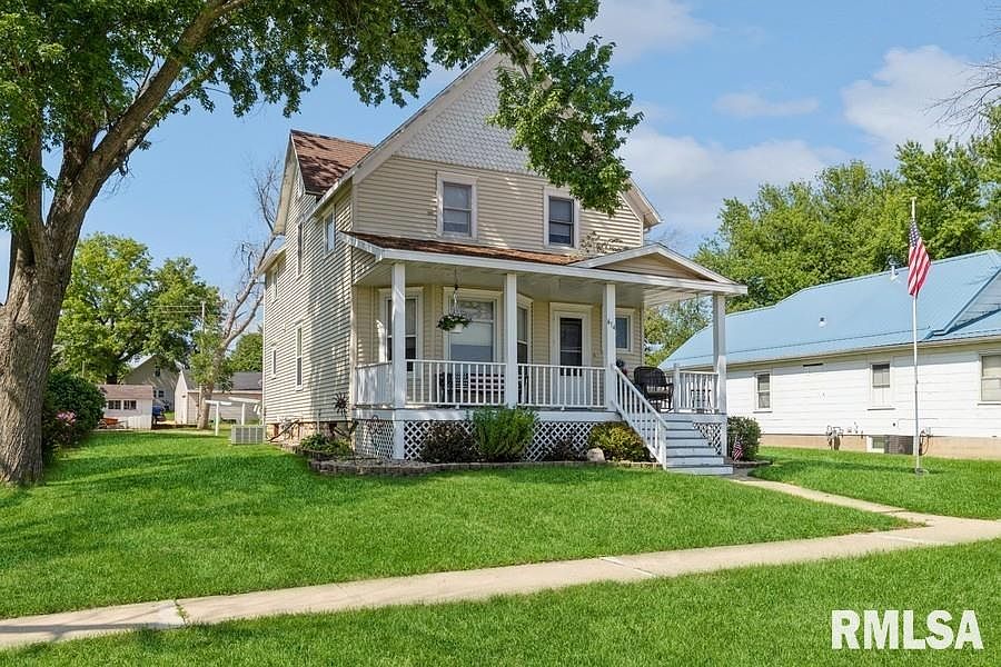 614 Sunnyside St, Grand Mound, IA 52751 Zillow