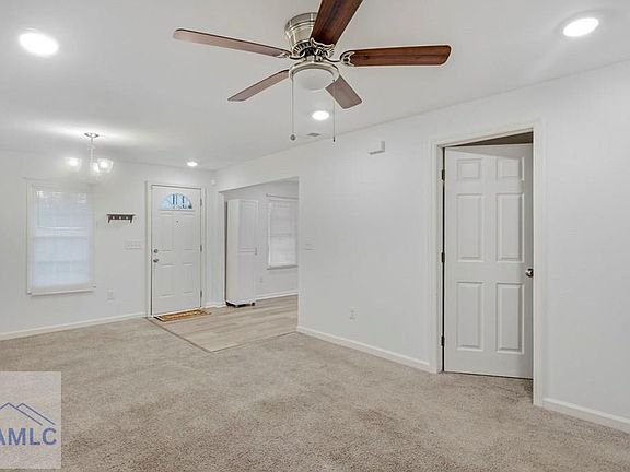 3rd image of 716 W 48th St