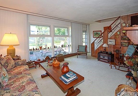 4th image of 33 Glazer Ln