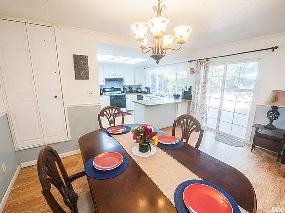 2nd image of 4017 Clarecastle Ct