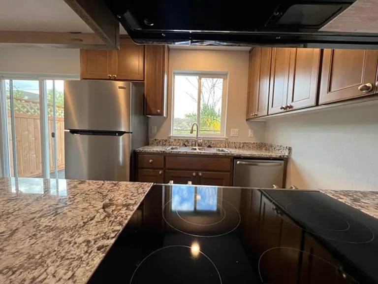 610 E Main St #3D — Photo 20