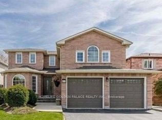451 Traviss Dr, Newmarket, ON L3Y 7K1