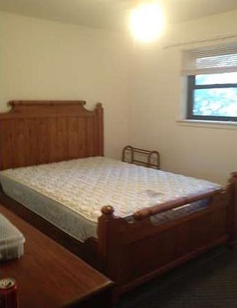 5th image of 334 S Pleasant Ave