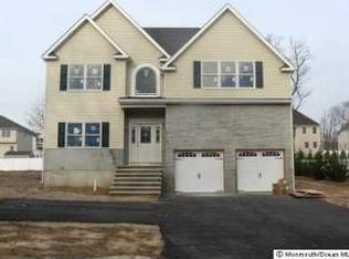 443 Middle Rd, Hazlet, NJ 07730