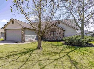 8410 Chantclair Pl, Fort Wayne, IN 46835