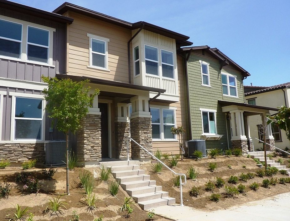 1st image of 408 Pear Ave