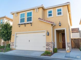 7036 N Refinement Dr, Fresno, CA