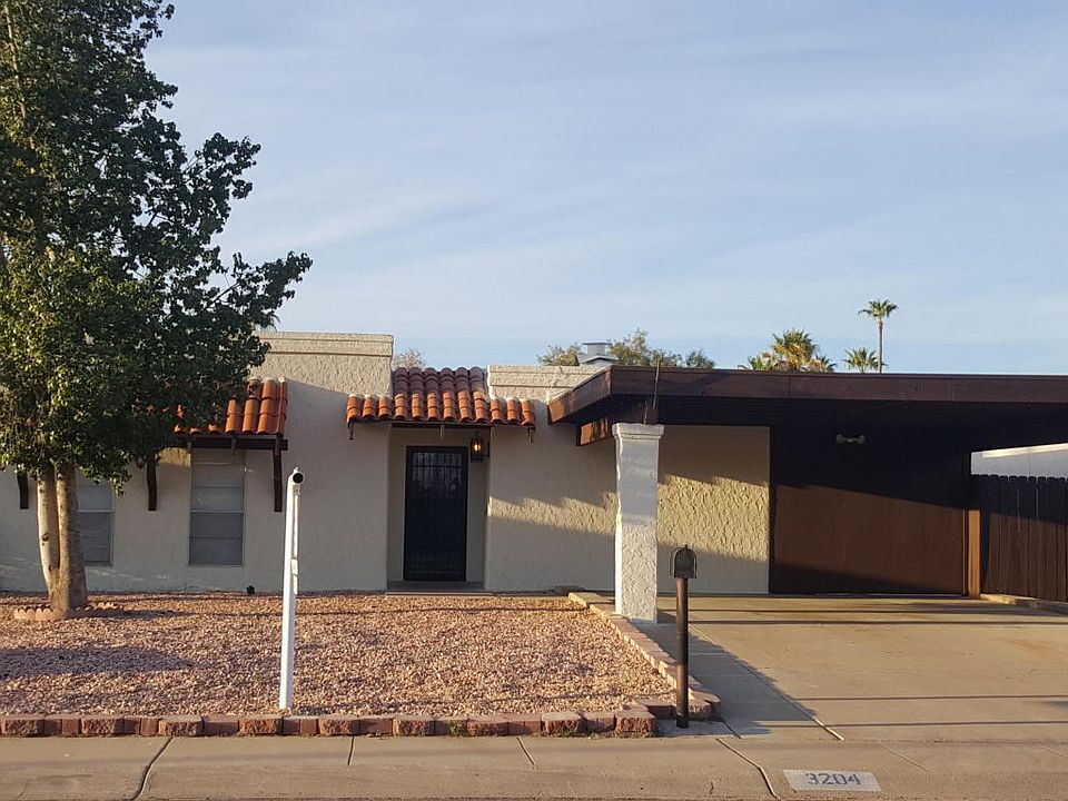 1st image of 3204 W Sahuaro Dr