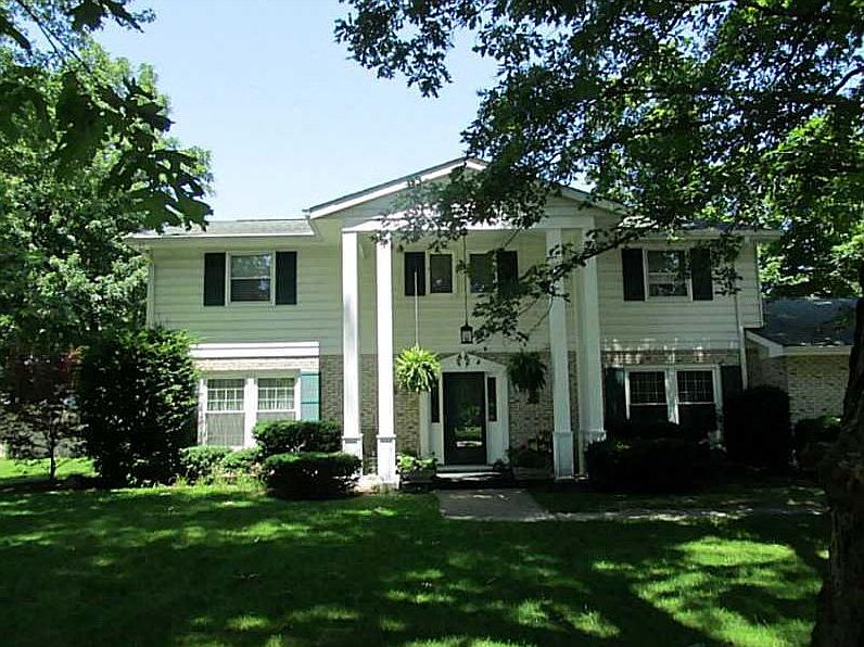 1st image of 2600 W Woodbridge Dr
