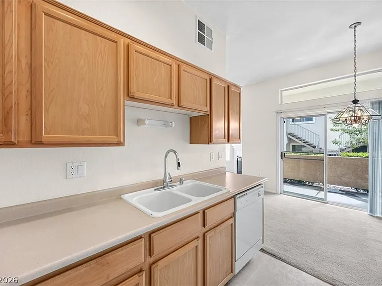 3320 Cactus Shadow St #103 — Photo 16