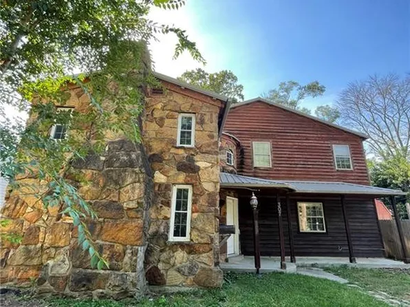 307 S Water St, Clinton, MO 64735