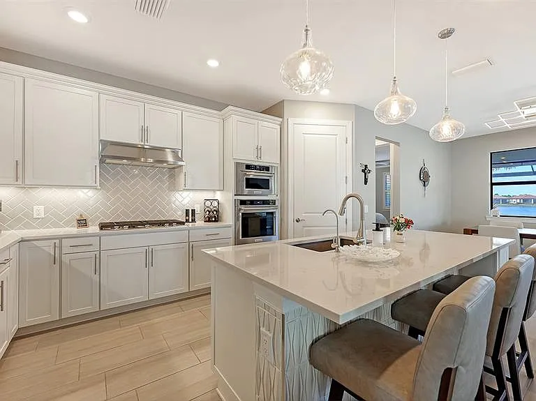 7675 Summerland Cv — Photo 8