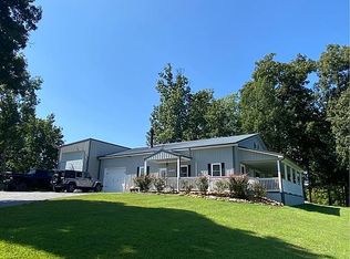1169 Halifax Rd, Scottsville, KY 42164
