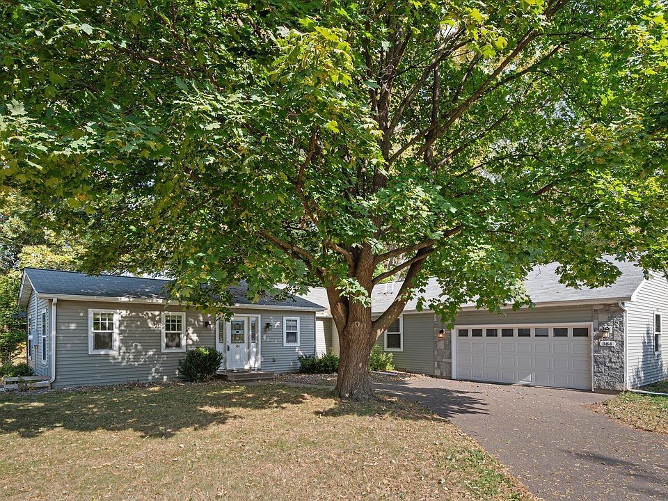 1st image of 384 Warner Ave S