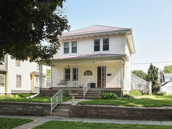 616 5th Ave SE, Dyersville, IA 52040