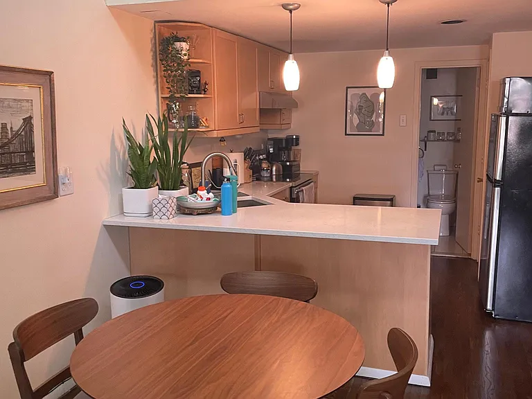 228 Bloomfield St #13 — Photo 3