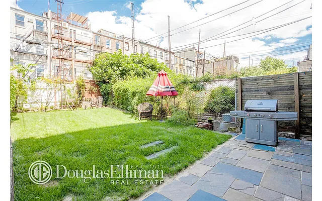 Rented by Douglas Elliman | media 21