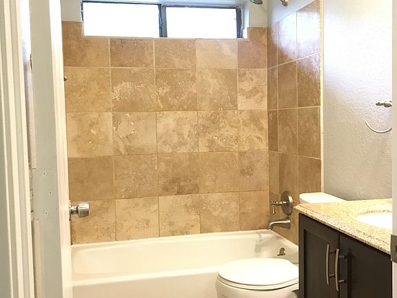 4th image of 3823 Furneaux Ln