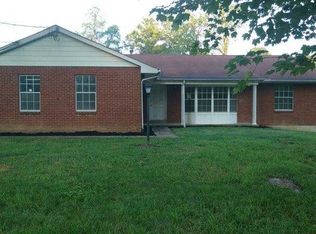 2834 Sugartree Rd, Bethel, OH 45106