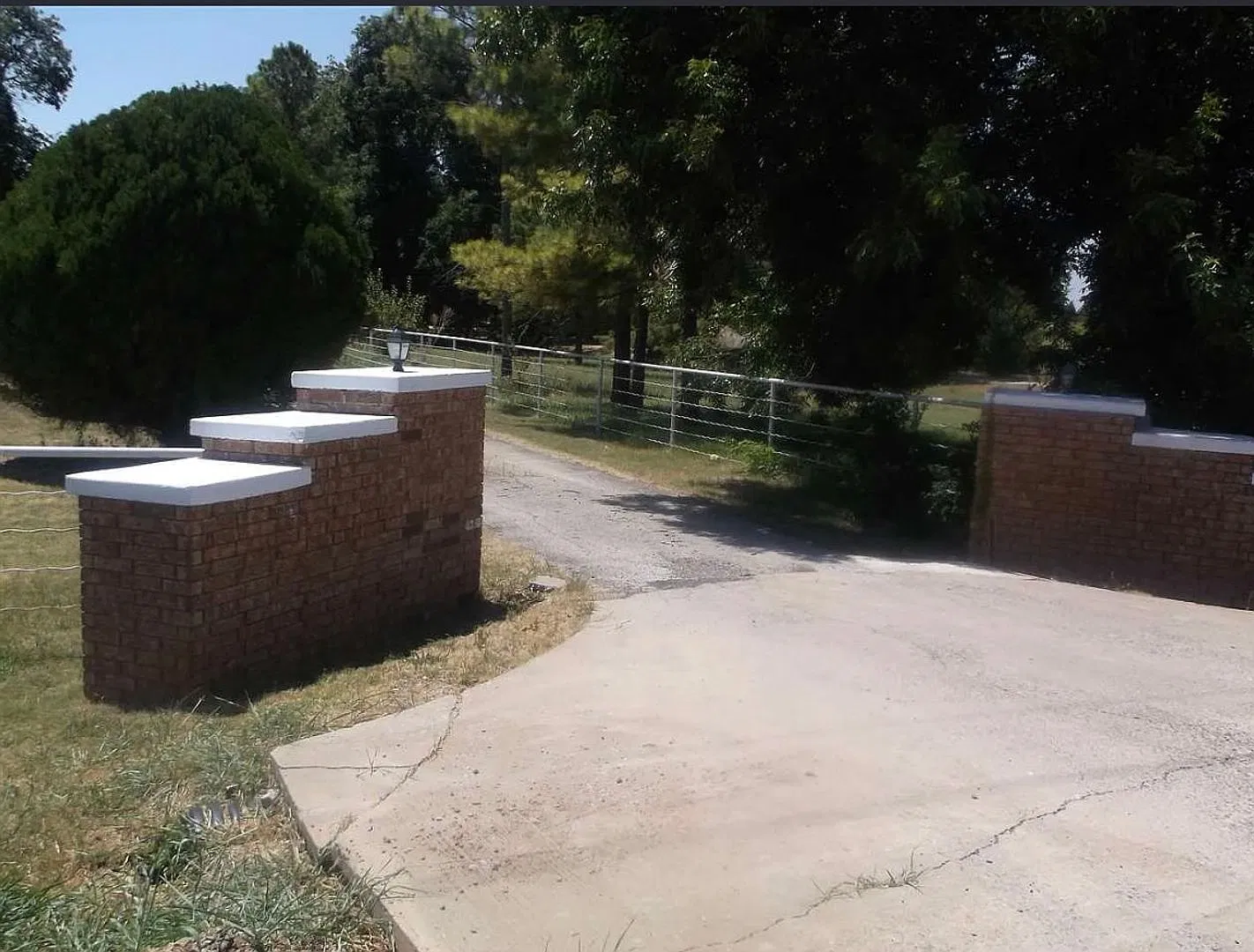 5401 SE Bishop Rd — Photo 2