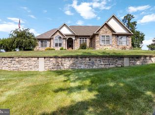 400 Autumn Dr, Carlisle, PA 17015