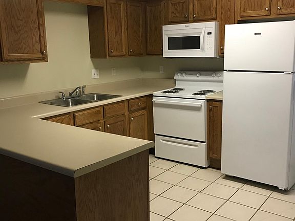 2nd image of 27 Alice Ln #27