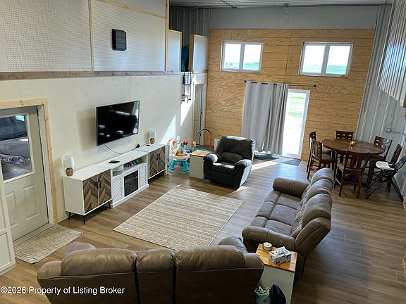 3rd image of 11640 4l St SW