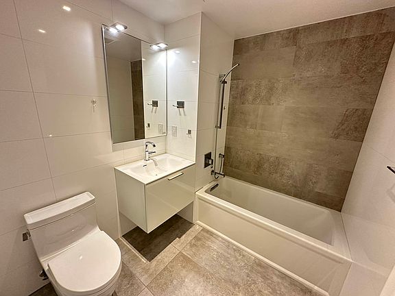 3rd image of 4250 27th St APT 7D