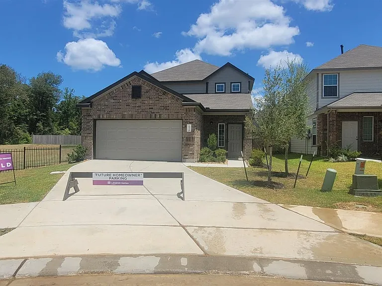 2934 Lawrence Park Ct — Photo 1