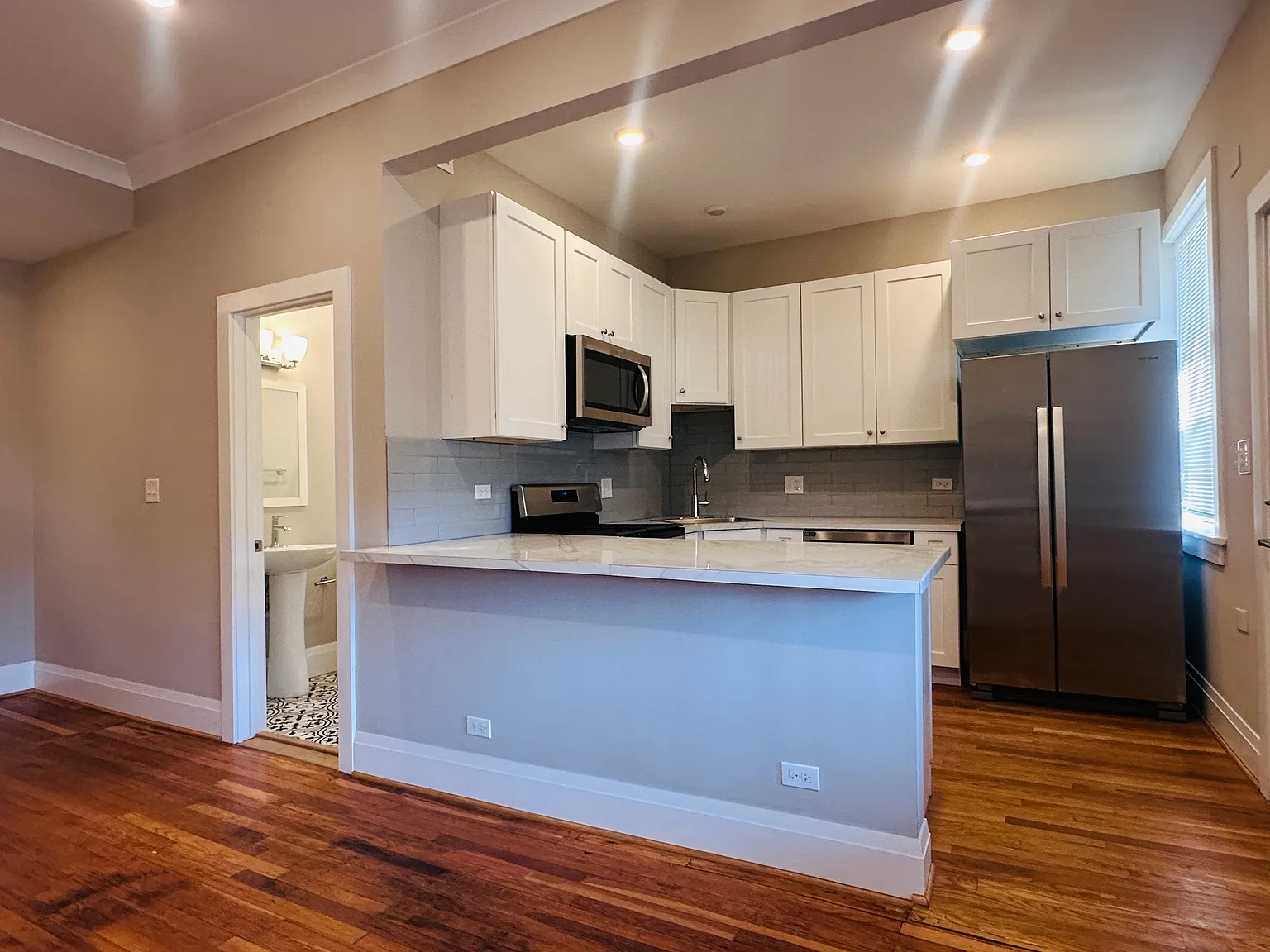 4 bed, 1400 sqft, $2,495 — Photo 3