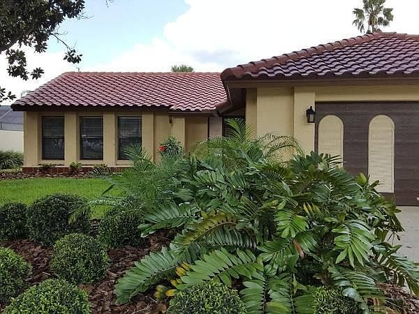1st image of 8215 Villa Dr
