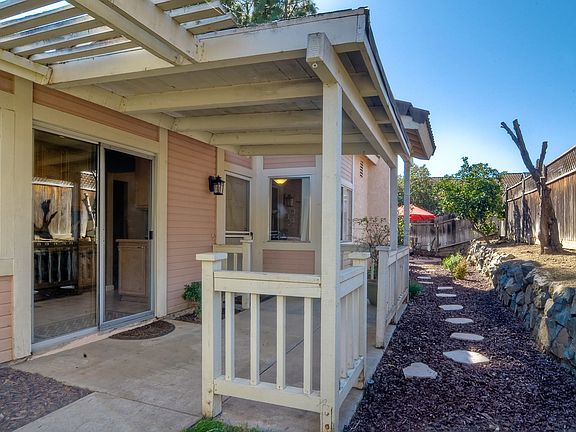 150060276_4